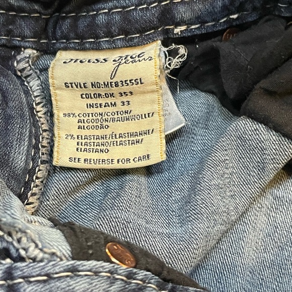 Miss Me Skinny Jeans MID RISE Stones Silver Details on Front and Back Pockets. - Picture 9 of 16